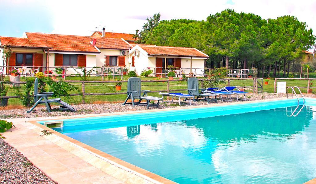 Agriturismo Il Roseto 마리나디그로세토 외부 사진